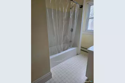 35 Denison Avenue, New London, CT 06320 - Photo 12