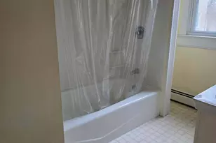 35 Denison Ave, New London, CT 06320 - Photo 12