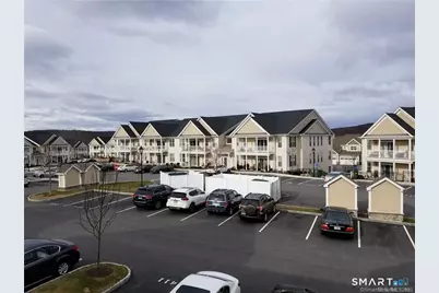 424 Center Meadow Lane #424, Danbury, CT 06810 - Photo 2