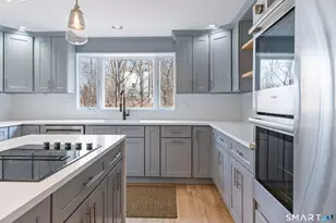 14 Windermere Ln, Stamford, CT 06902 - Photo 12