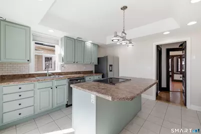 198 Oxford Street, Hartford, CT 06105 - Photo 12