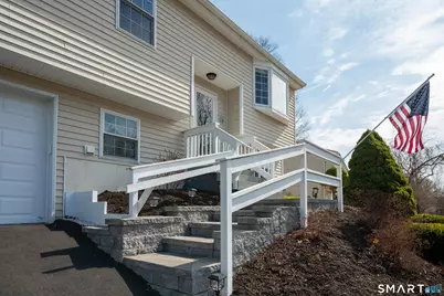 23 Fleetwood Drive, Danbury, CT 06810 - Photo 2