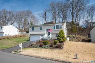 23 Fleetwood Dr, Danbury, CT 06810 - Photo 1