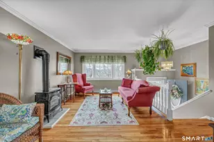 23 Fleetwood Dr, Danbury, CT 06810 - Photo 4