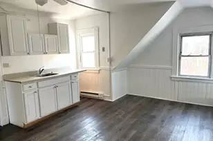 48 Washington St, Naugatuck, CT 06770 - Photo 2