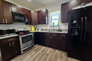 102 Hanover St, Bridgeport, CT 06604 - Photo 6