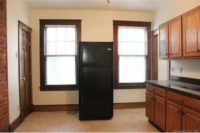 16 Woodland Street #1, New Haven, CT 06511 - Photo 4