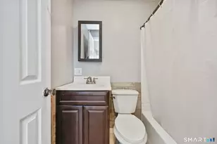 5 Sanford Pl, Stratford, CT 06615 - Photo 10