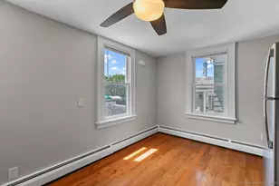 502 Chapel St, New Haven, CT 06511 - Photo 4