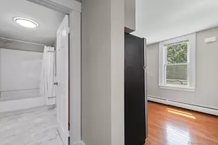 502 Chapel St, New Haven, CT 06511 - Photo 10