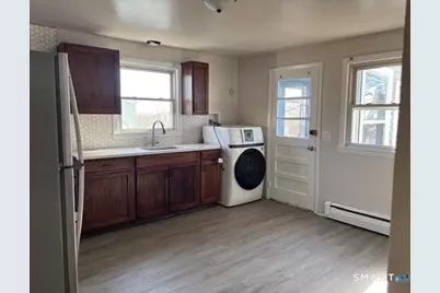 95 Balsam Avenue #2, Bridgeport, CT 06606 - Photo 8