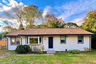 5 Sunrise Ave, Old Saybrook, CT 06475 - Photo 2
