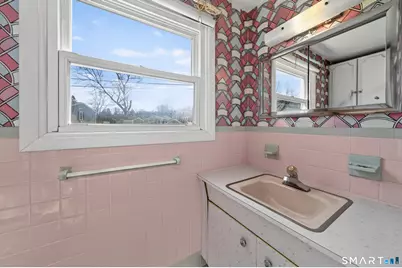 263 Purdy Road, Waterbury, CT 06706 - Photo 10