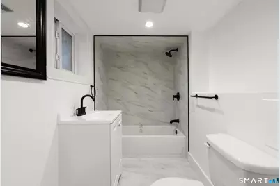 48 Lockwood Avenue #First Floor, Stamford, CT 06902 - Photo 16