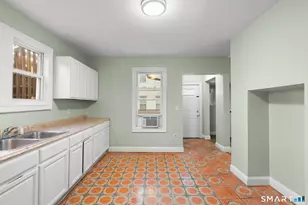 48 Lockwood Ave, Stamford, CT 06902 - Photo 6