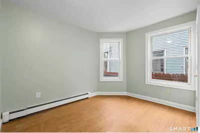 48 Lockwood Avenue #First Floor, Stamford, CT 06902 - Photo 12