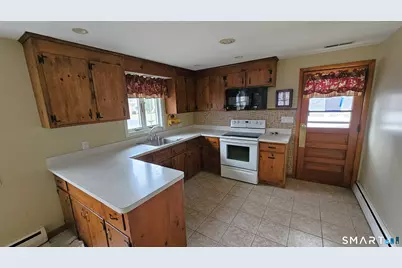 11 Allison Road, Vernon, CT 06066 - Photo 8