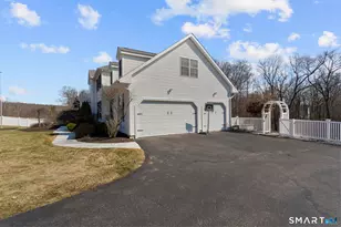 23 Country Ln, Bethany, CT 06524 - Photo 28