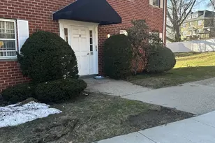 50 Greenhouse Rd, Bridgeport, CT 06606 - Photo 2