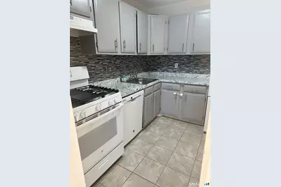 50 Greenhouse Road #33D, Bridgeport, CT 06606 - Photo 10