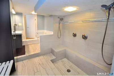 112 Knollwood Road, East Hartford, CT 06118 - Photo 32