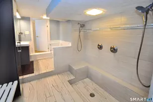 112 Knollwood Rd, East Hartford, CT 06118 - Photo 32