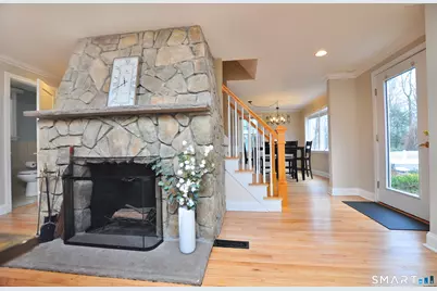 112 Knollwood Road, East Hartford, CT 06118 - Photo 6