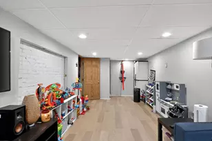 44 Lake St, Hamden, CT 06517 - Photo 28