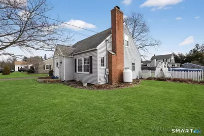 50 Rockwell Avenue, Plainville, CT 06062 - Photo 2