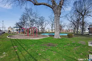 584 Kossuth St, Bridgeport, CT 06608 - Photo 34