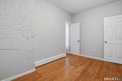 584 Kossuth Street, Bridgeport, CT 06608 - Photo 8