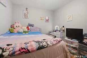 584 Kossuth St, Bridgeport, CT 06608 - Photo 20