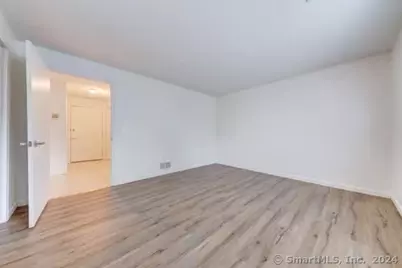 54 Oak Street #26, Middletown, CT 06457 - Photo 8