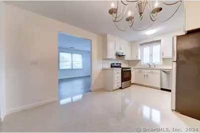 54 Oak Street #26, Middletown, CT 06457 - Photo 2