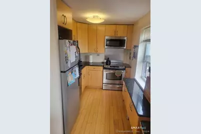 40 Owen Street #APT B4, Hartford, CT 06105 - Photo 2