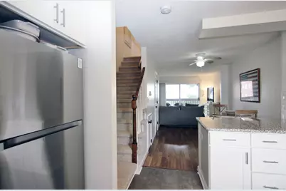 256 Washington Boulevard #9, Stamford, CT 06902 - Photo 4