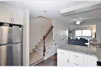 256 Washington Boulevard #9, Stamford, CT 06902 - Photo 6