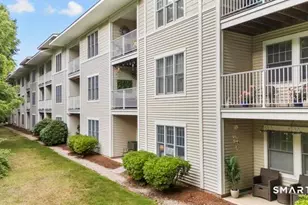 468 Main St, East Lyme, CT 06357 - Photo 2