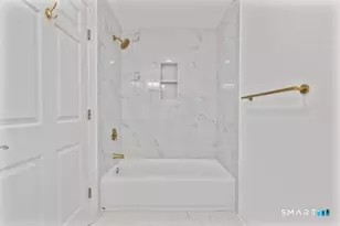 468 Main St, East Lyme, CT 06357 - Photo 20