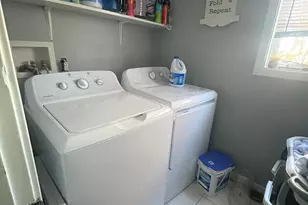 54 Highlawn St, Waterbury, CT 06705 - Photo 24