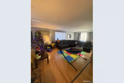 54 Highlawn Street, Waterbury, CT 06705 - Photo 10