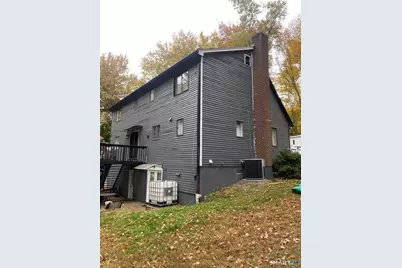 54 Highlawn Street, Waterbury, CT 06705 - Photo 4