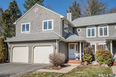 284 Castlewood Drive #284, Bloomfield, CT 06002 - Photo 2