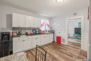 59 Trinity St, New Britain, CT 06051 - Photo 12