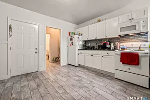 59 Trinity St, New Britain, CT 06051 - Photo 34