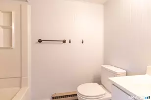 3 Pebblestone Cir, Suffield, CT 06078 - Photo 8