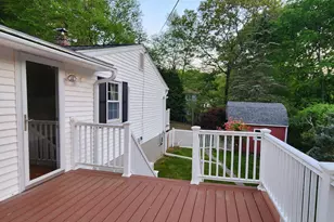 25 Marion Dr, East Lyme, CT 06333 - Photo 12
