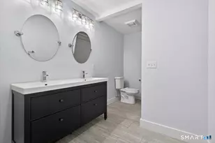 32-1/2 Village Rd, Milford, CT 06460 - Photo 18