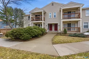 302 Ashmead Cmns, Enfield, CT 06082 - Photo 4