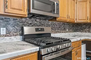 302 Ashmead Cmns, Enfield, CT 06082 - Photo 12